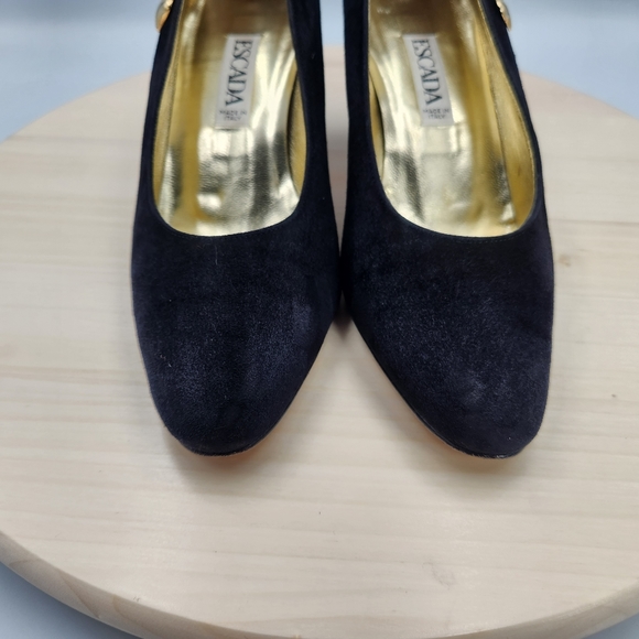 Vintage Escada Suede Pumps 1980s Black Heels with Gold Bow and Gold Heart 6.5B - Picture 13 of 14